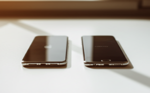 아이폰17e vs 갤럭시 중저가 스마트폰 경쟁 분석 2026 – 애플 삼성 점유율 싸움 본격화